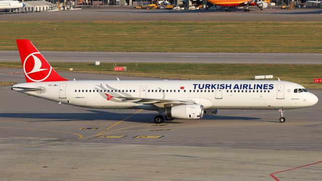 TC-JMJ:Airbus A321:Turkish Airlines